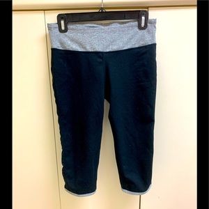 Fabletics Black/Gray Running Crops S